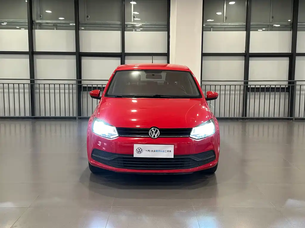 Купить Volkswagen Polo