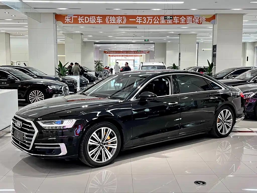 AUDI A8