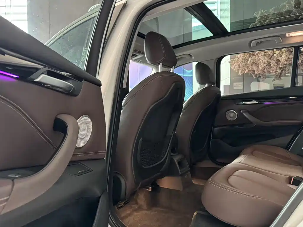 BMW X1 — миниатюра 9