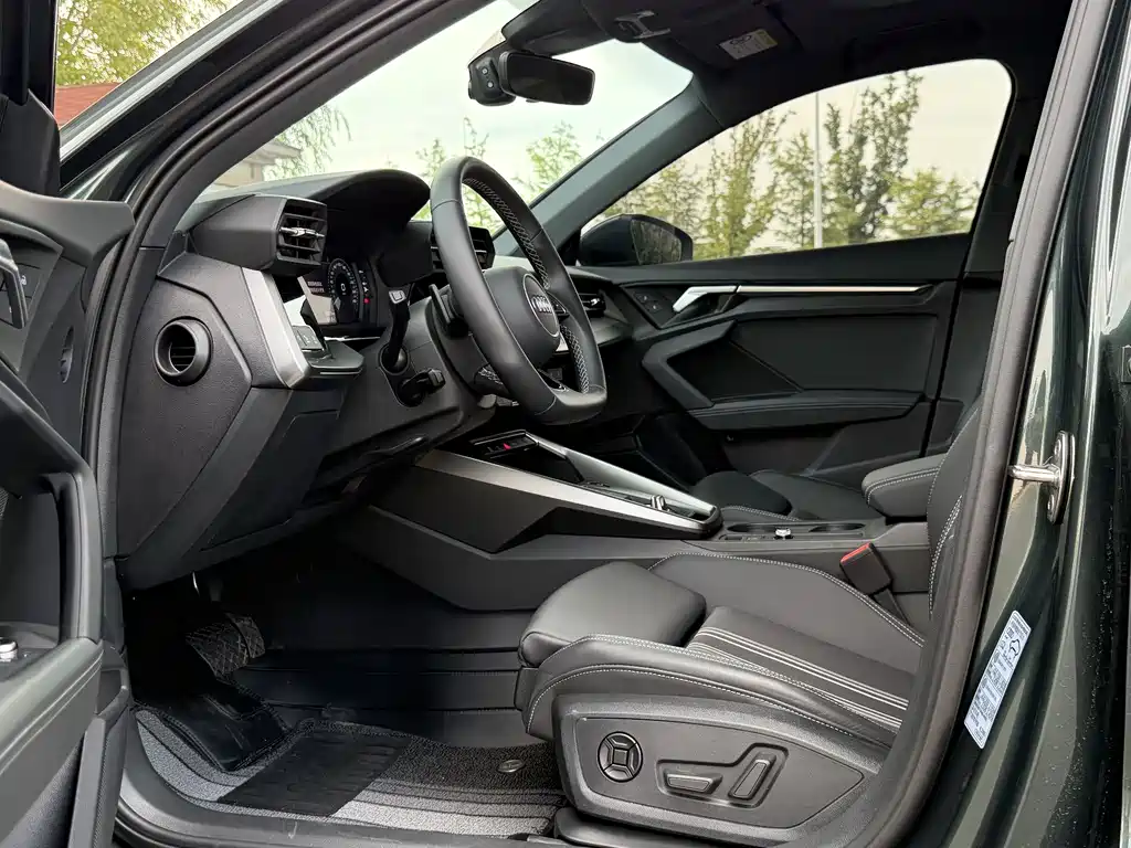 Audi A3 2024 A3L Limousine 35 TFSI Fashion Sport