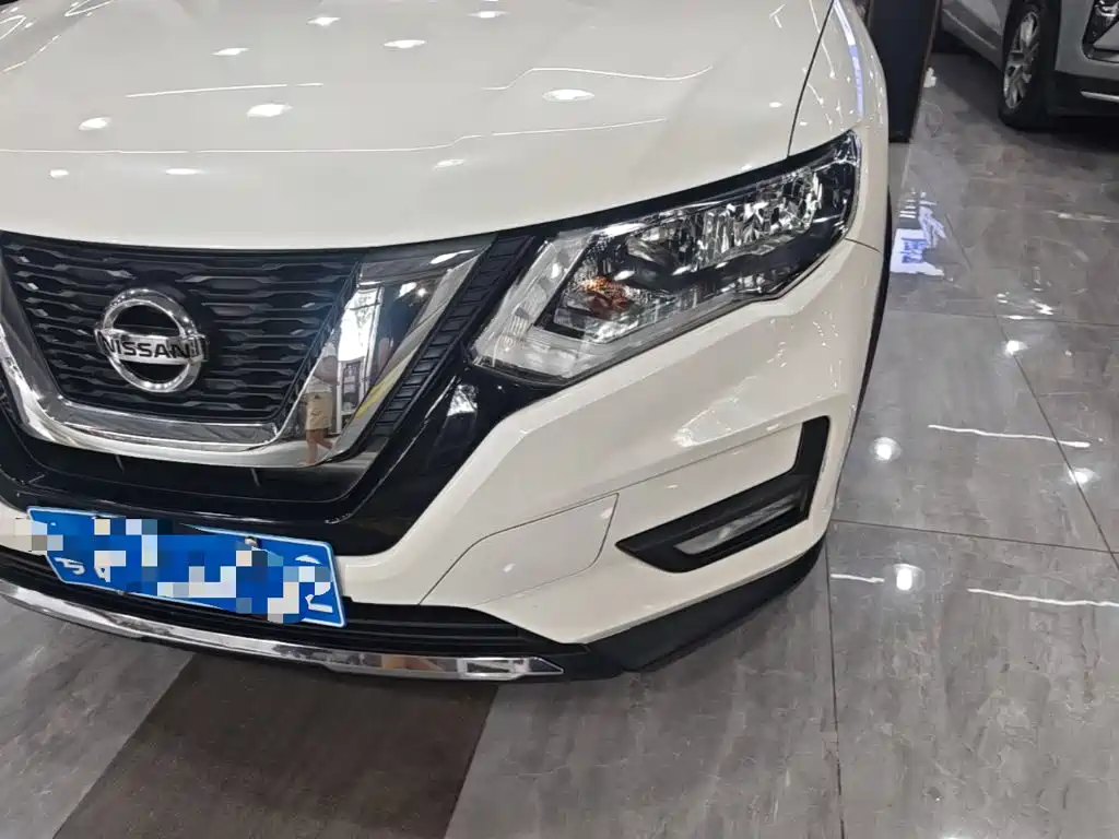 Nissan X-Trail — миниатюра 24