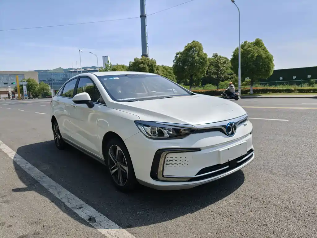 BAIC EU5 2018 R500