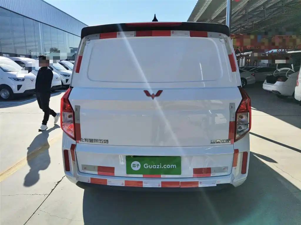 WULING AUTOMOBILE WULING JOURNEY