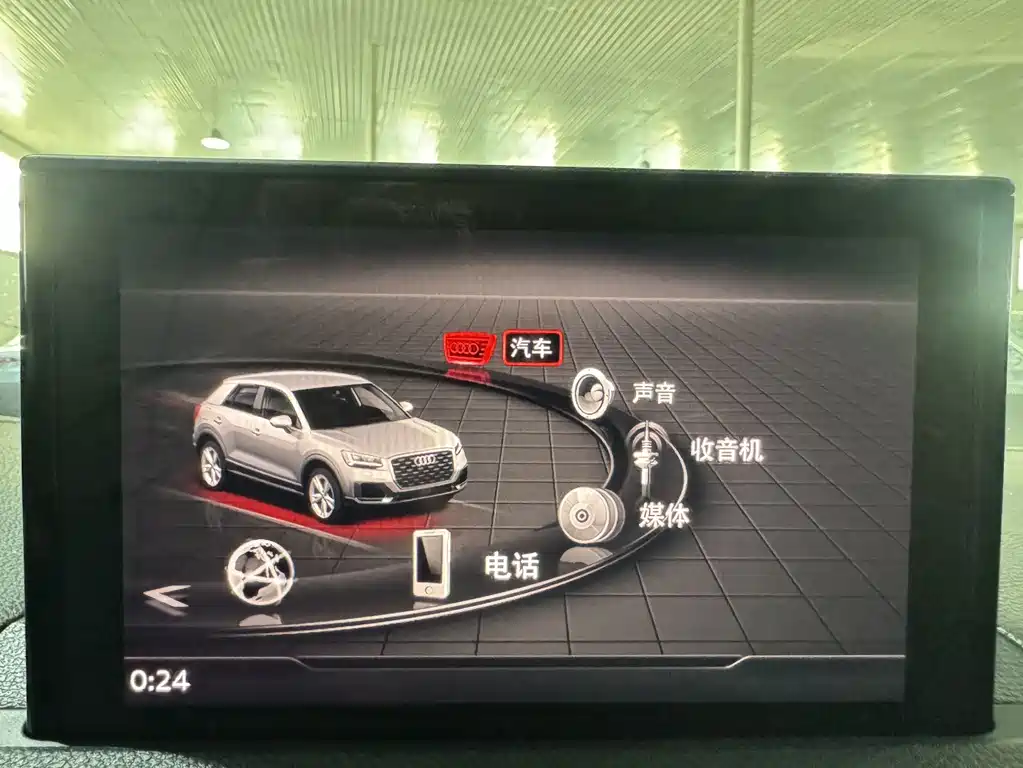 Audi Q2L — миниатюра 9