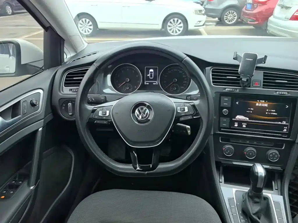 Volkswagen Golf — миниатюра 11