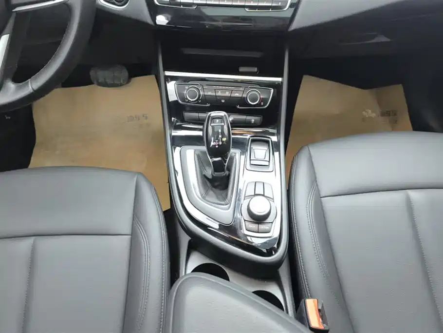 BMW 2 SERIES MULTIFUNCTIONAL STATION WAGON