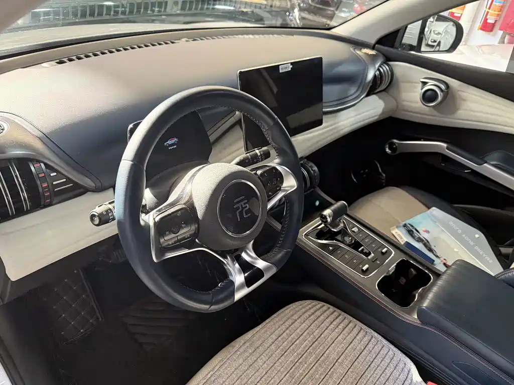 BYD Yuan Plus — миниатюра 2