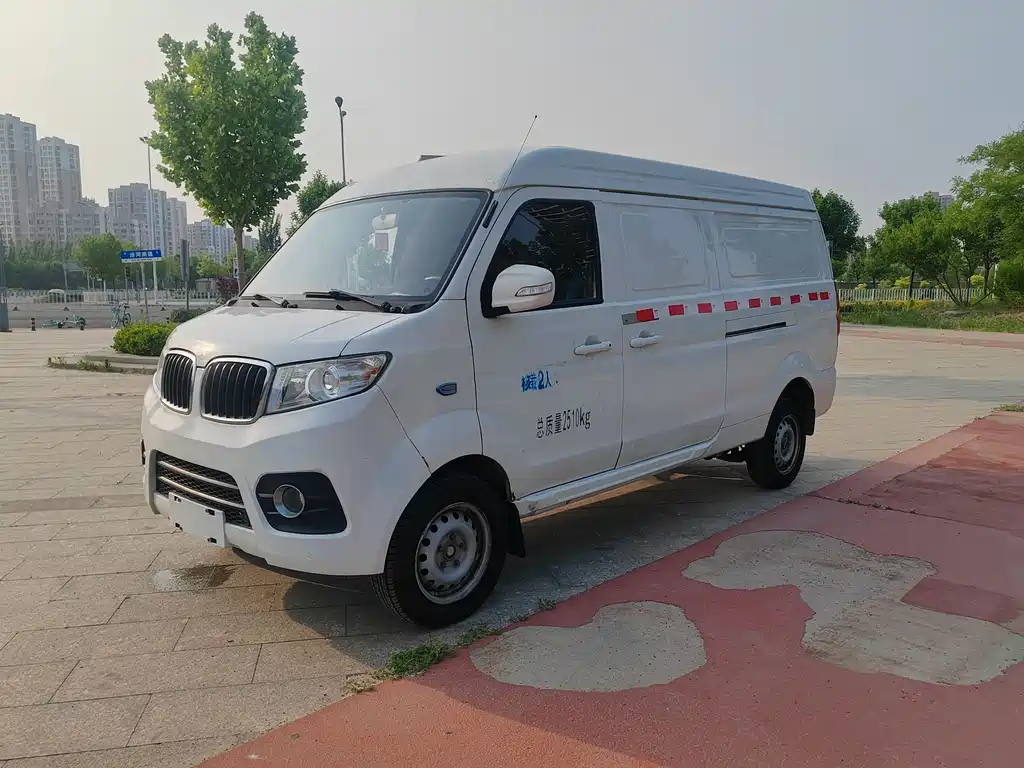 鑫源汽车 1 2024