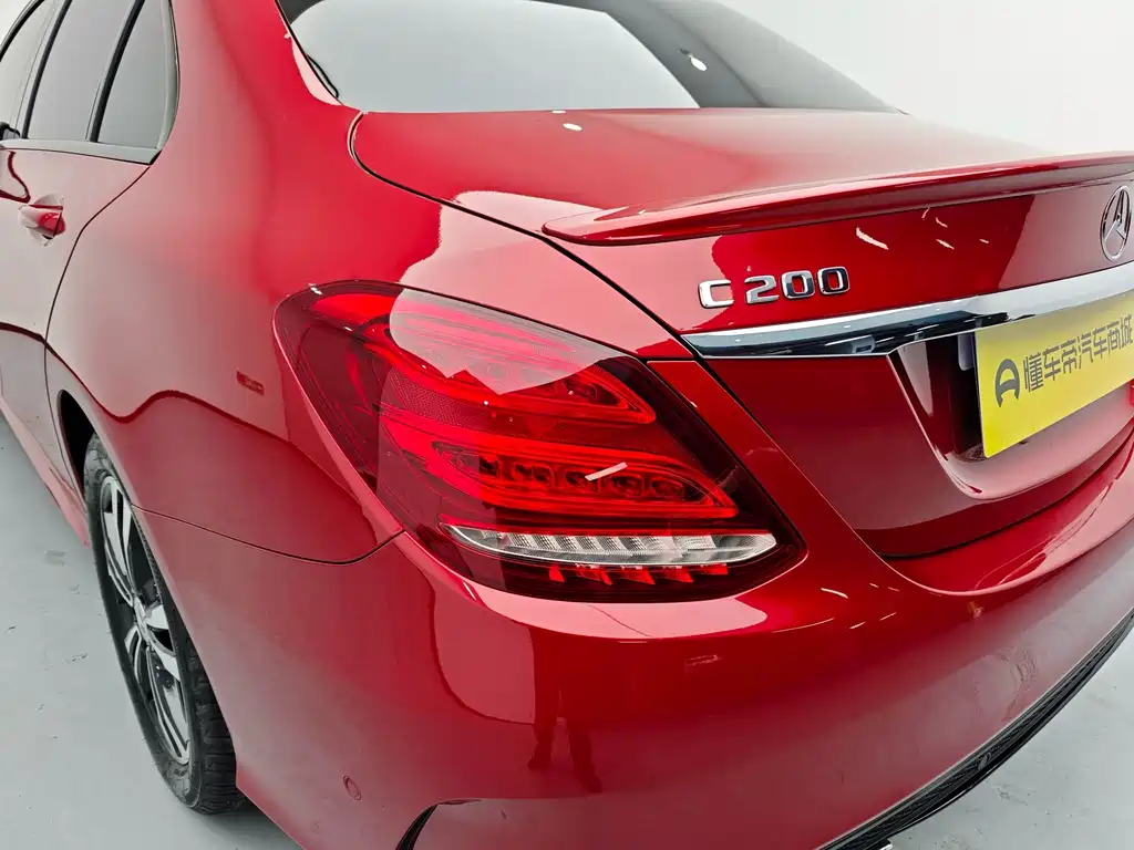 Mercedes-Benz C-Class — миниатюра 16