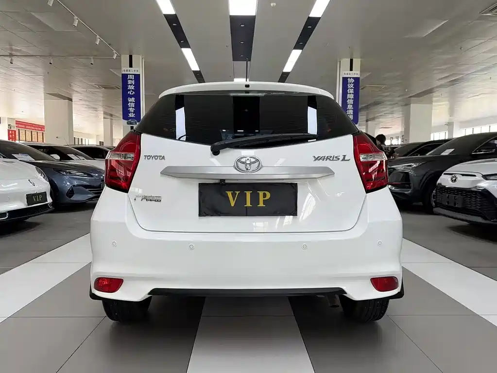 TOYOTA YARIS L ZHIXUAN