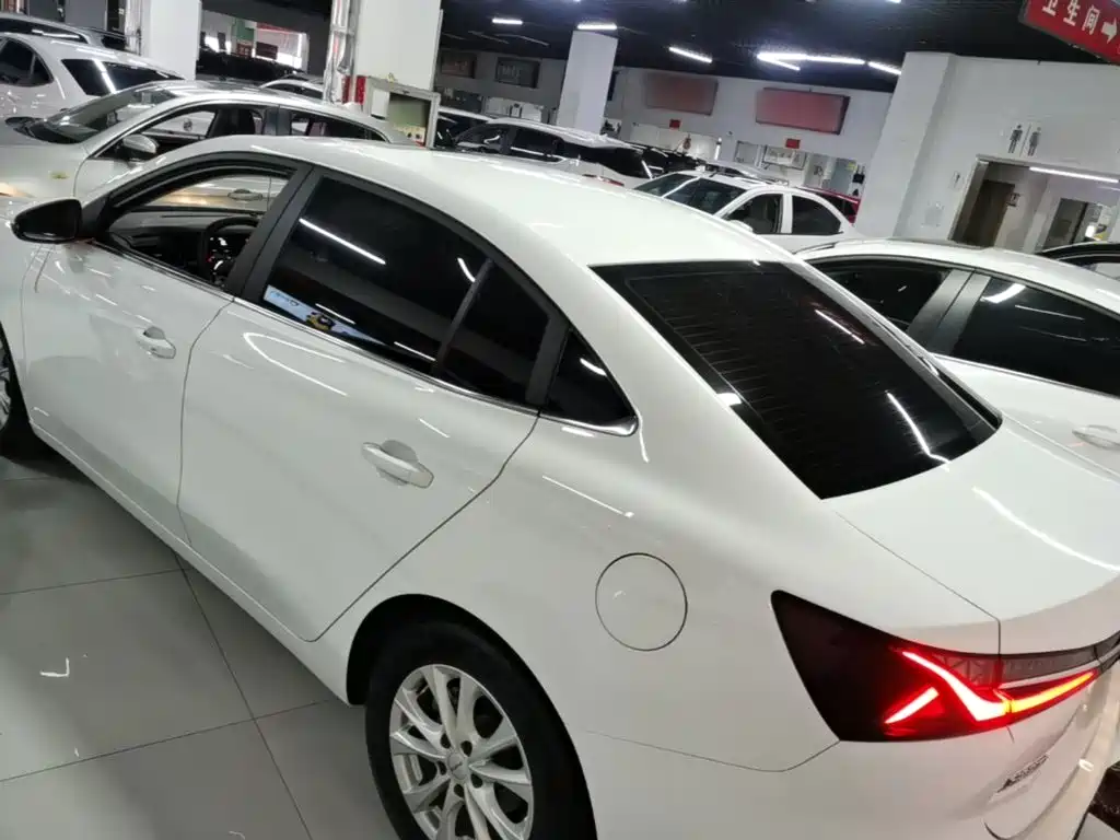 Roewe i5 2023 1.5L CVT Luxury
