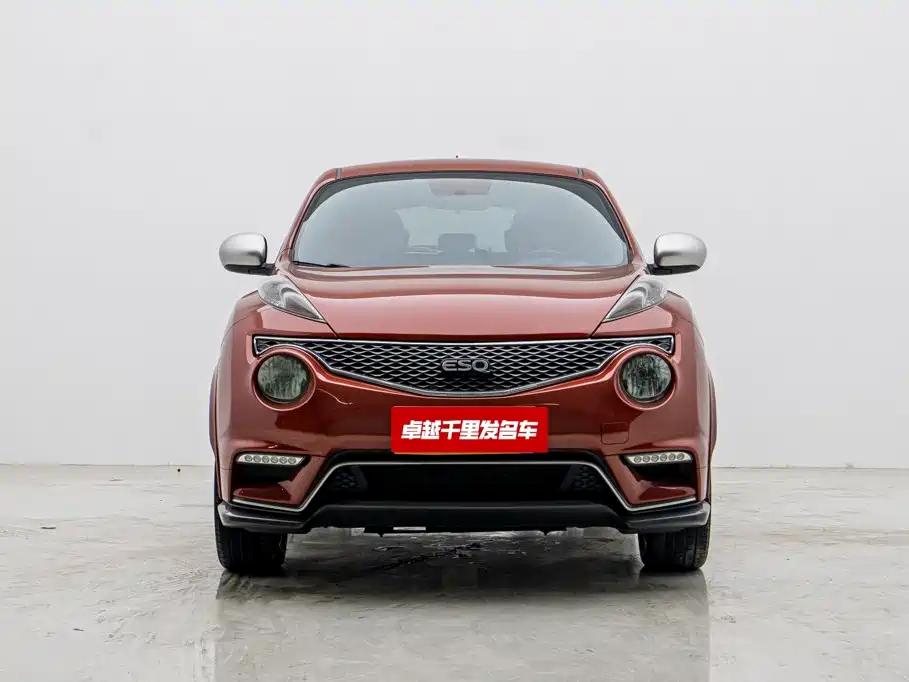 Infiniti ESQ — миниатюра 6