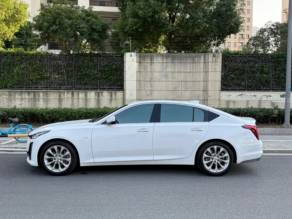 Cadillac CT5 — миниатюра 7