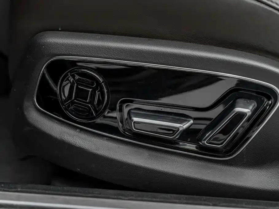 Audi A8 — миниатюра 18