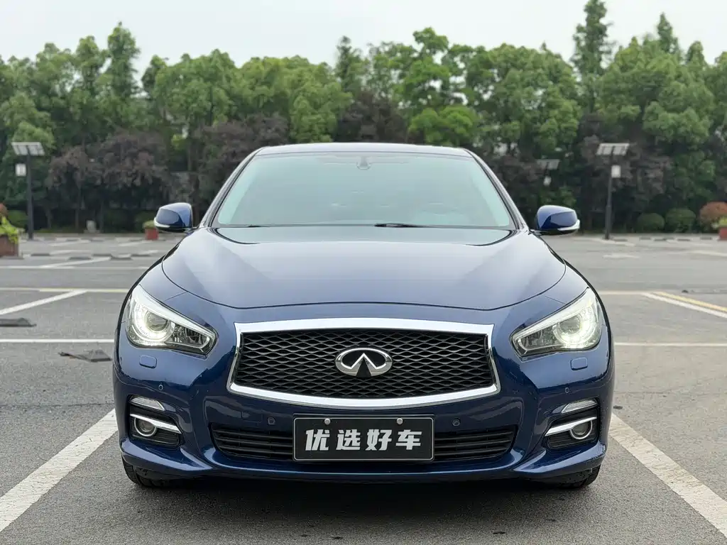 Купить Infiniti Q50L