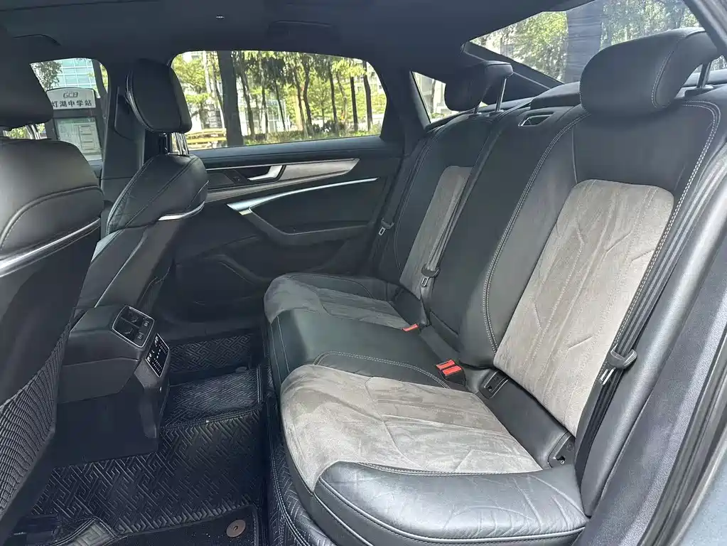 Audi A6L — миниатюра 11