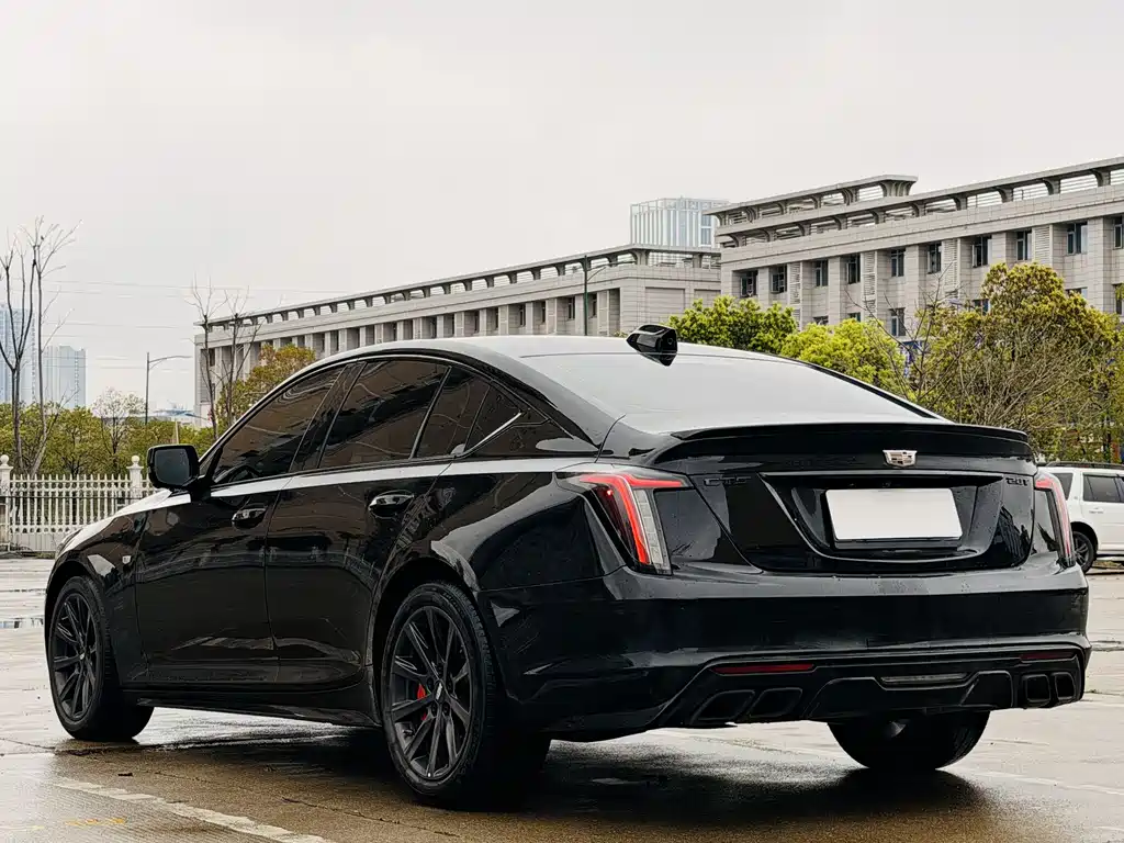 Cadillac CT5 — миниатюра 10