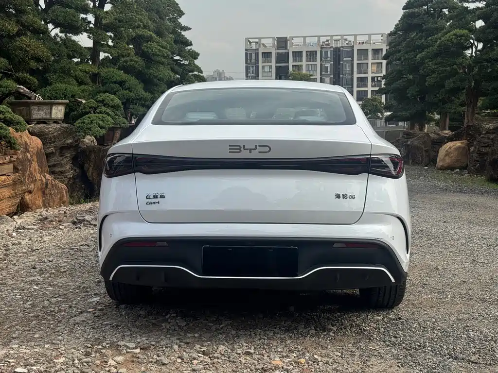 BYD SEAL 06 NEW ENERGY