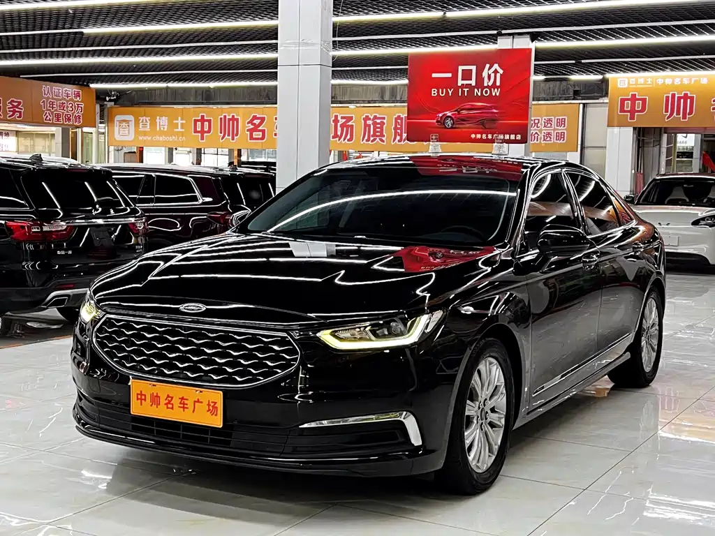 Ford Taurus 2021