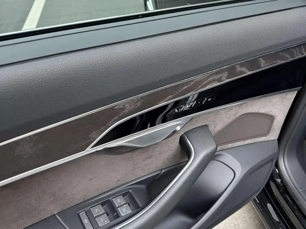 Audi A8 2022 A8L 50 TFSI quattro Comfort