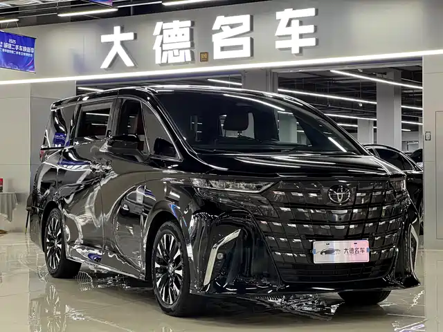 TOYOTA ELFA 2024