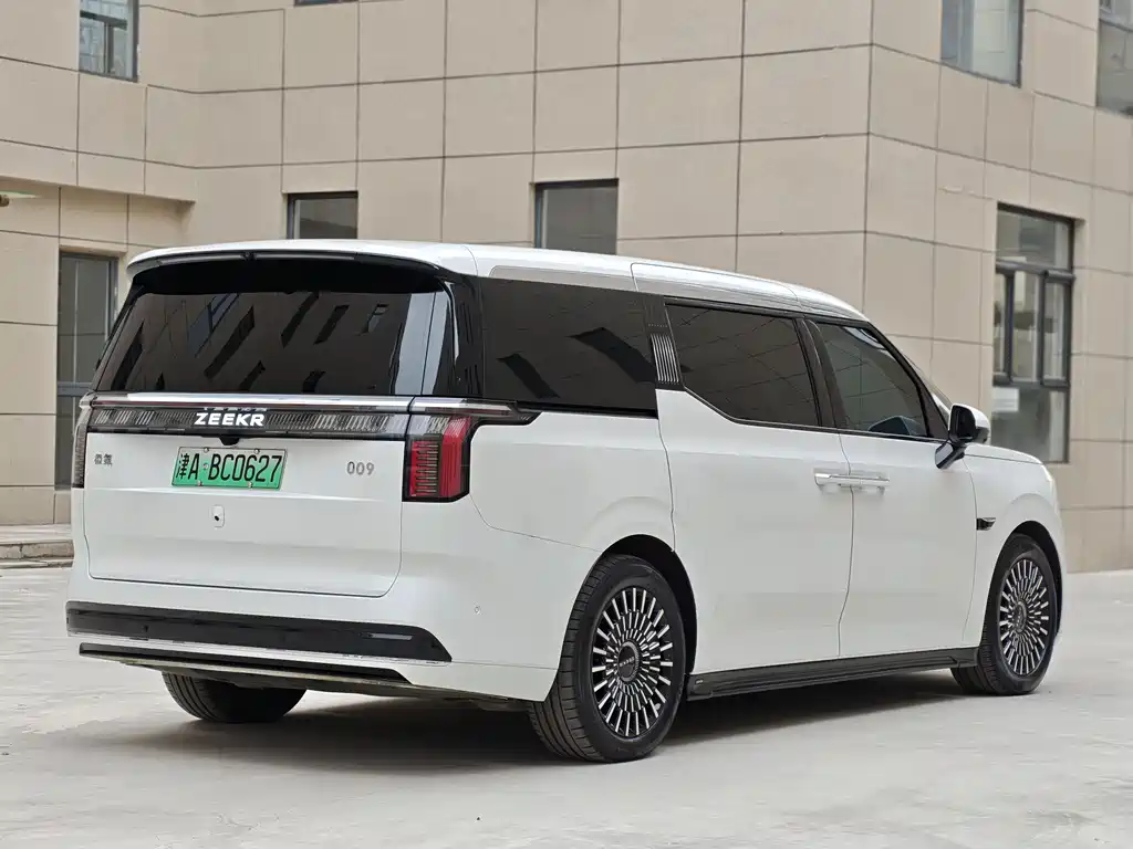 ZEEKR EXTREME KRYPTON 009