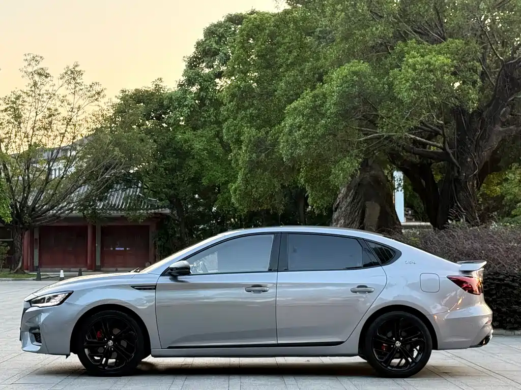 MG MG6 — миниатюра 4