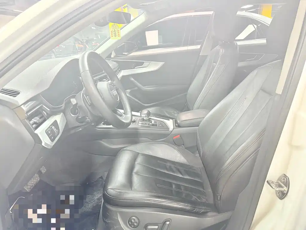 Audi A4L 2019 40 TFSI Sport VI
