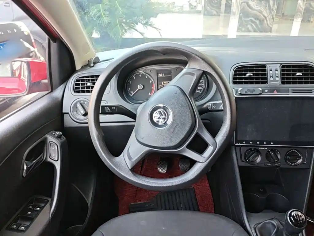 Volkswagen Polo — миниатюра 11