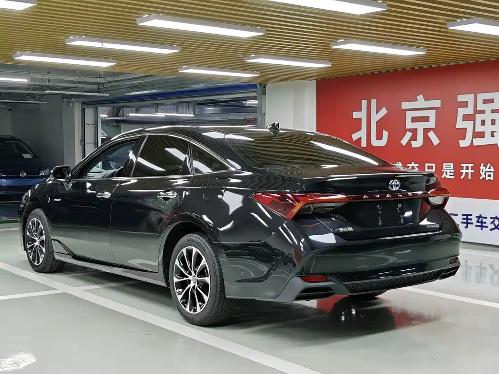 Toyota Avalon 2023 2.5L Luxury