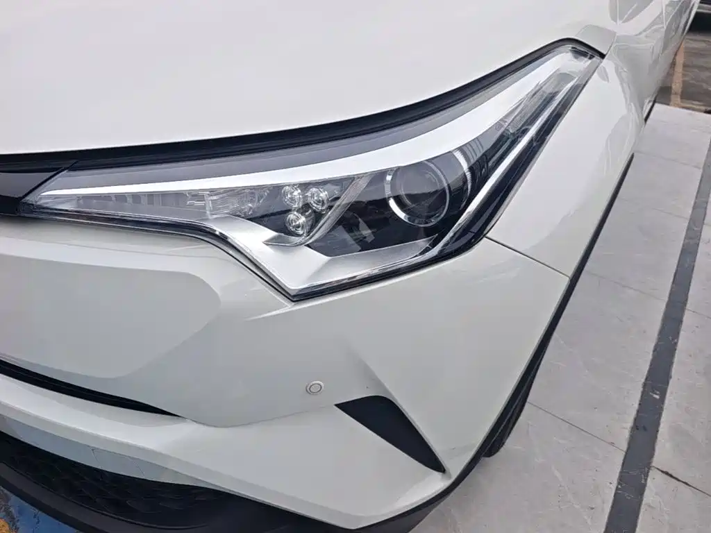 Toyota C-HR — миниатюра 24