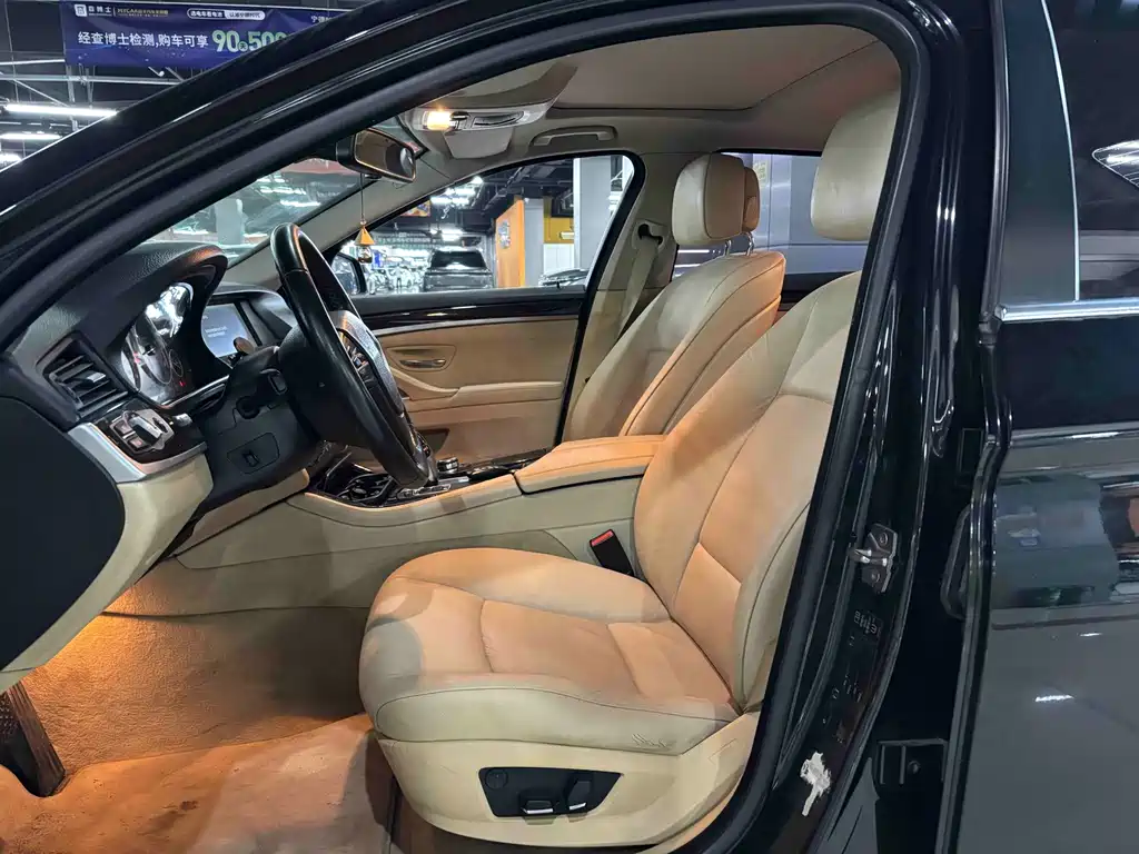 BMW 5 Series — миниатюра 4