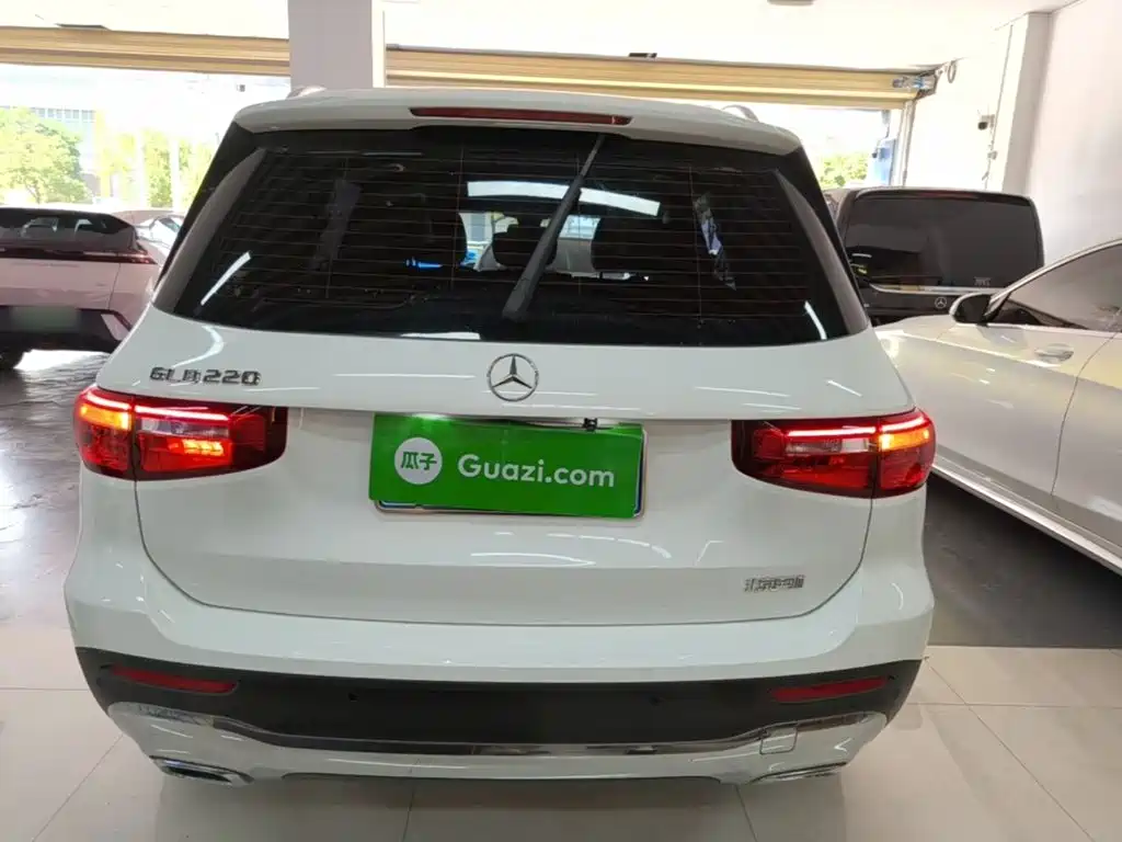 Mercedes-Benz GLB — миниатюра 6
