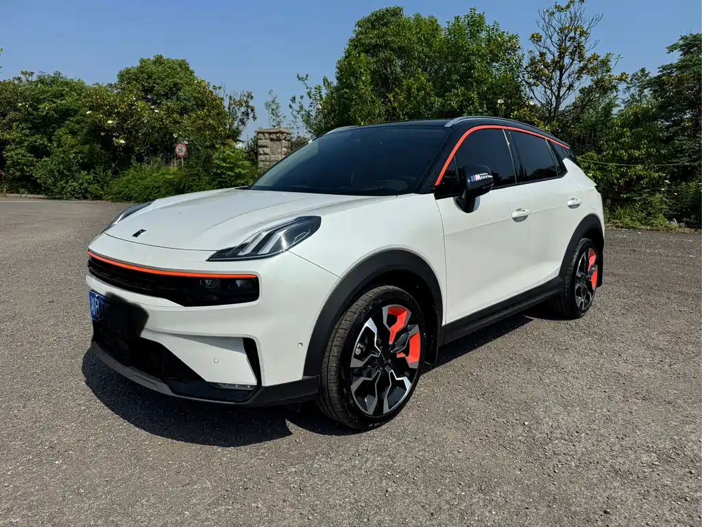 Купить Lynk & Co 06