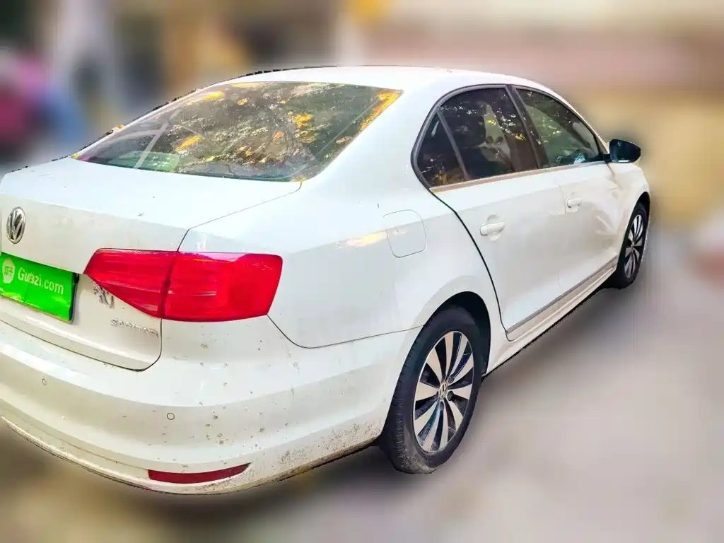 Volkswagen Sagitar — миниатюра 4