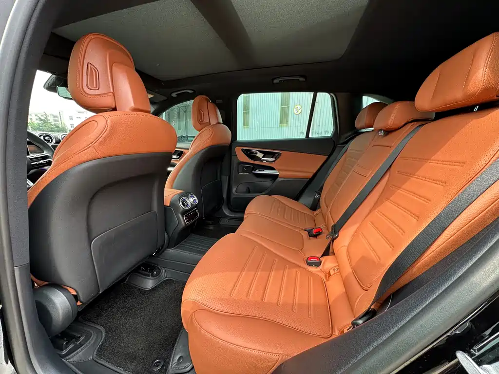 Mercedes-Benz GLC 2024 GLC 300 L 4MATIC 5 мест
