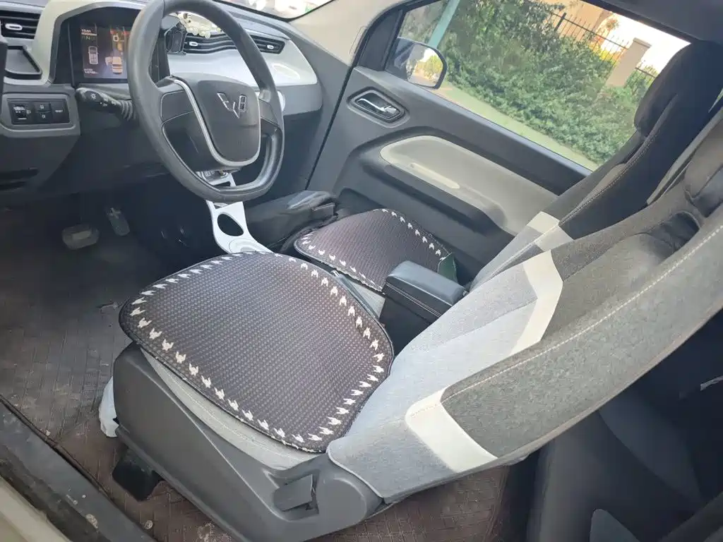 Wuling MINIEV — миниатюра 8