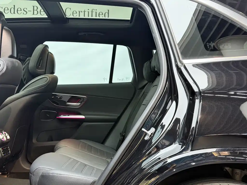 Mercedes-Benz GLC — миниатюра 12