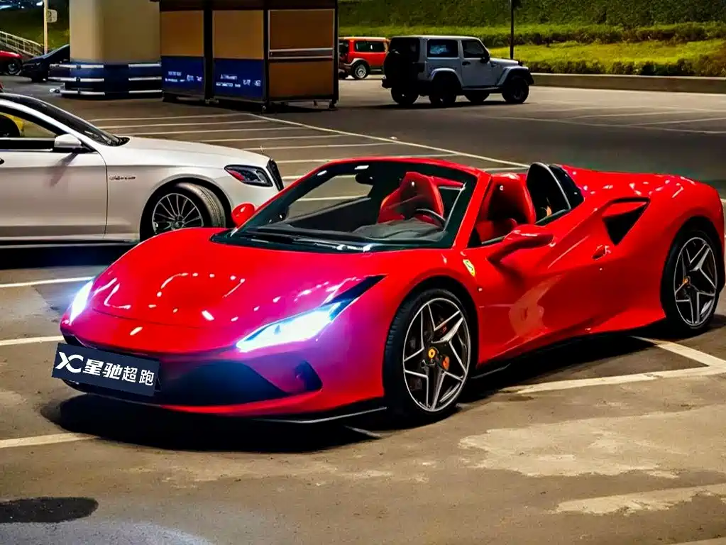 Ferrari F8 2022