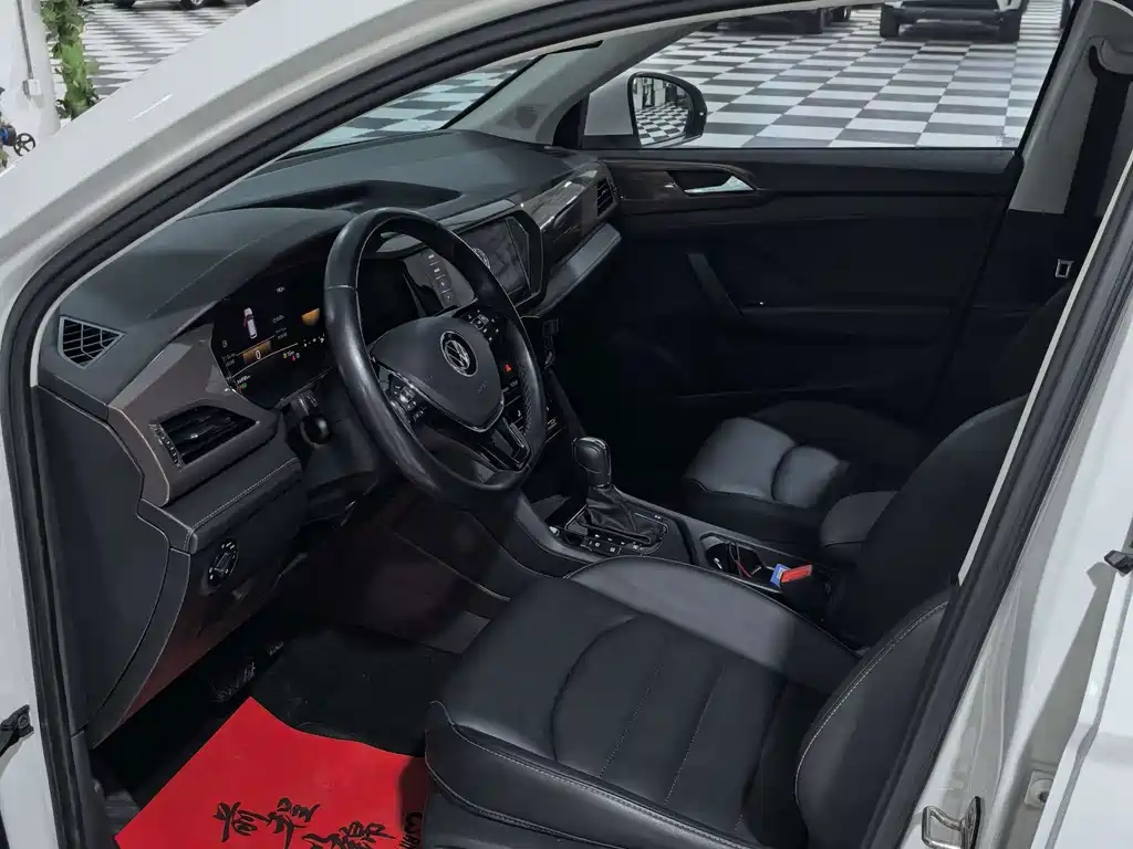 Volkswagen Tharu — миниатюра 9