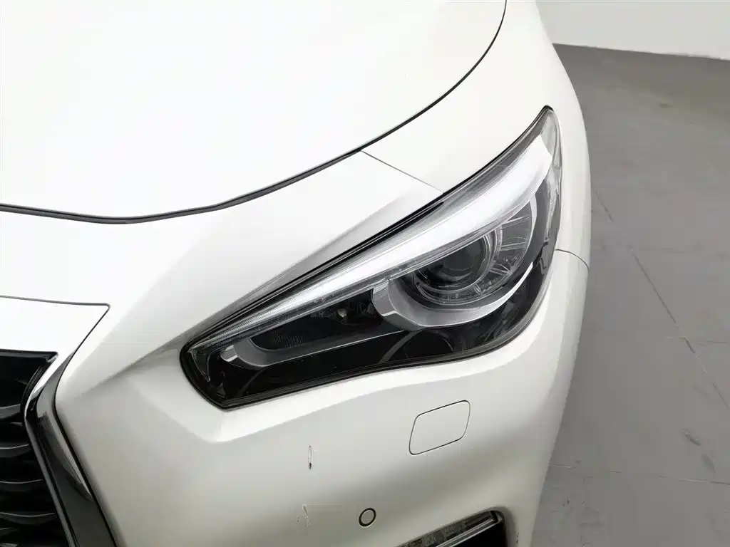 Infiniti Q50L 2021 2.0T