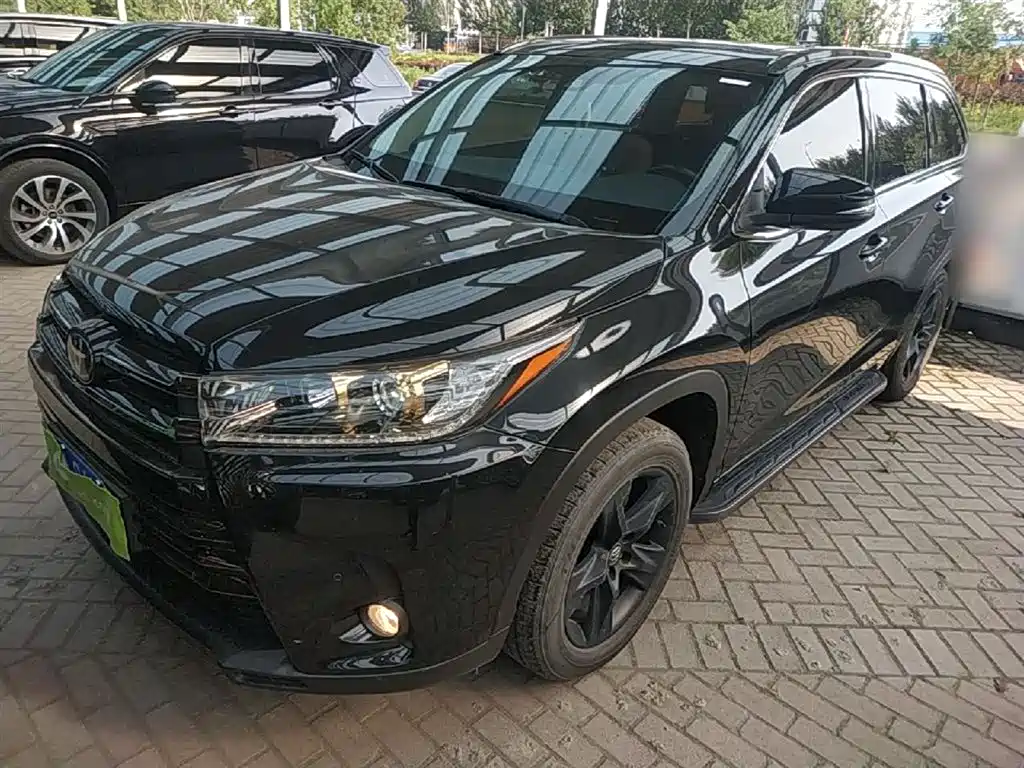 Купить Toyota Highlander