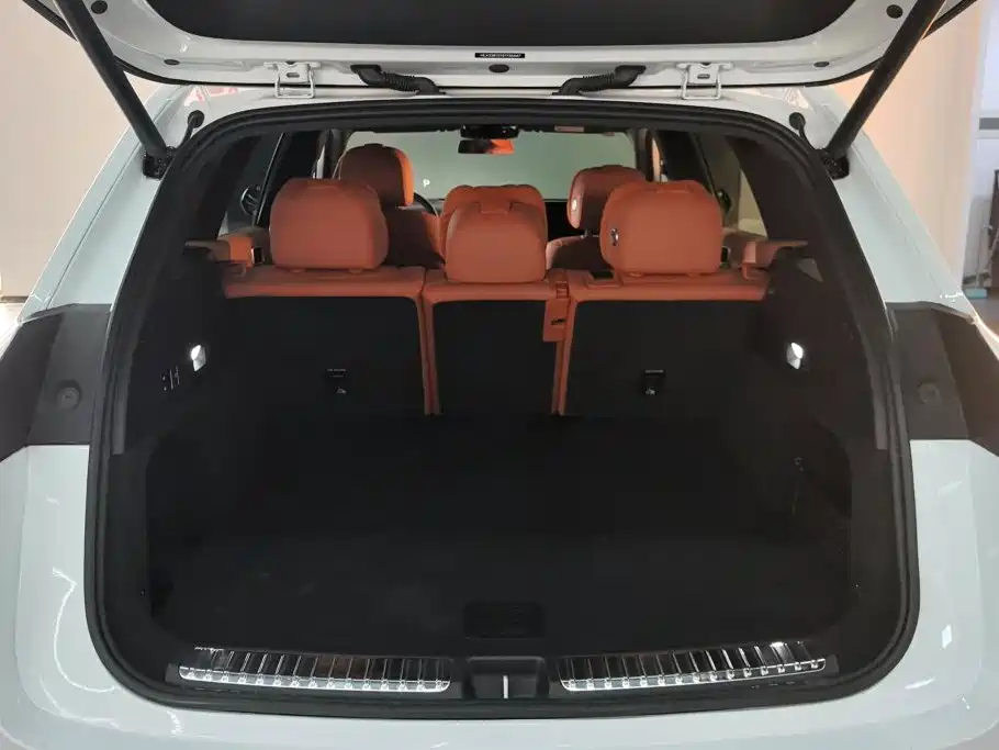 Li Auto Li L7 — миниатюра 4