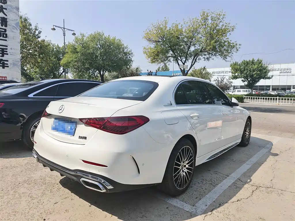 Mercedes-Benz C-Class — миниатюра 4