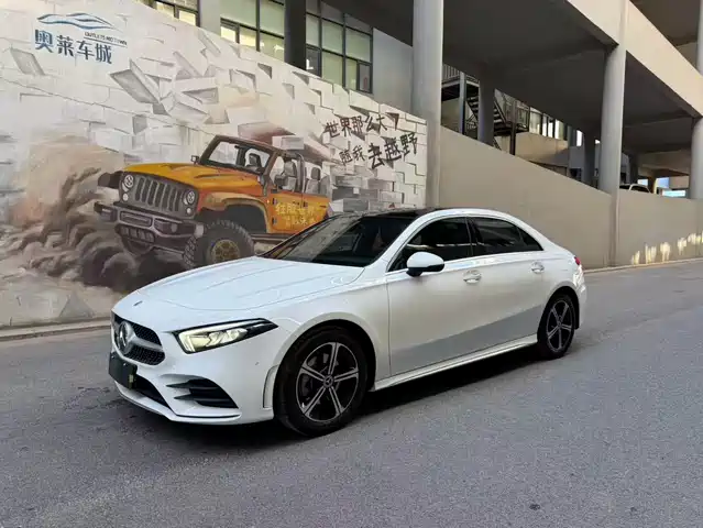 MERCEDES-BENZ A CLASS