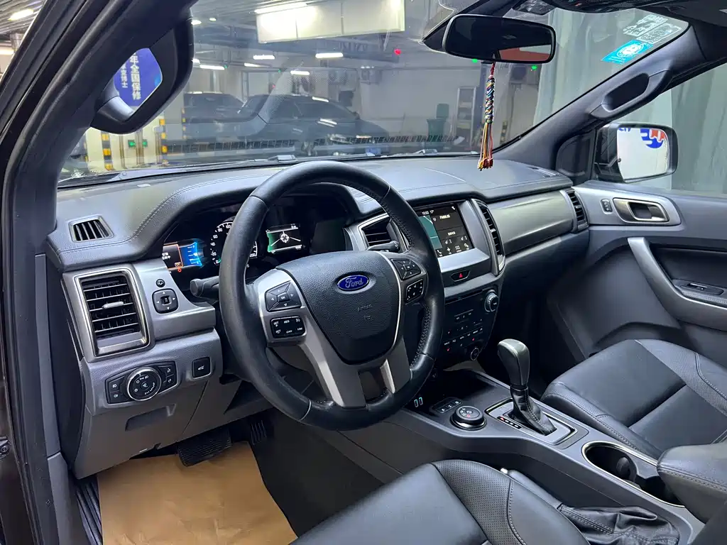 Ford Everest — миниатюра 9