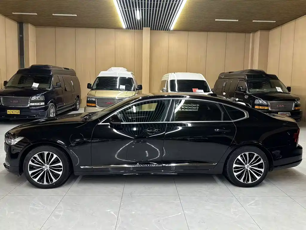 Volvo S90 PHEV — миниатюра 5