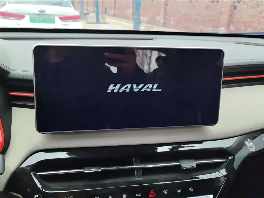 HAVAL RED RABBIT