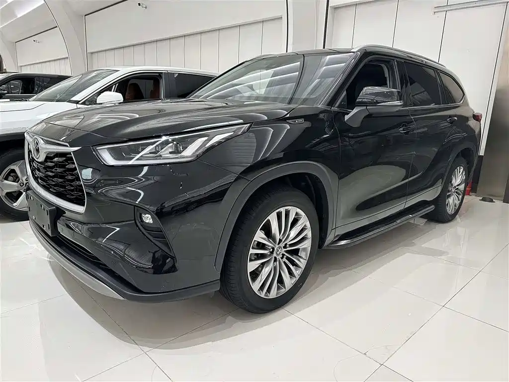 Toyota Highlander 2025