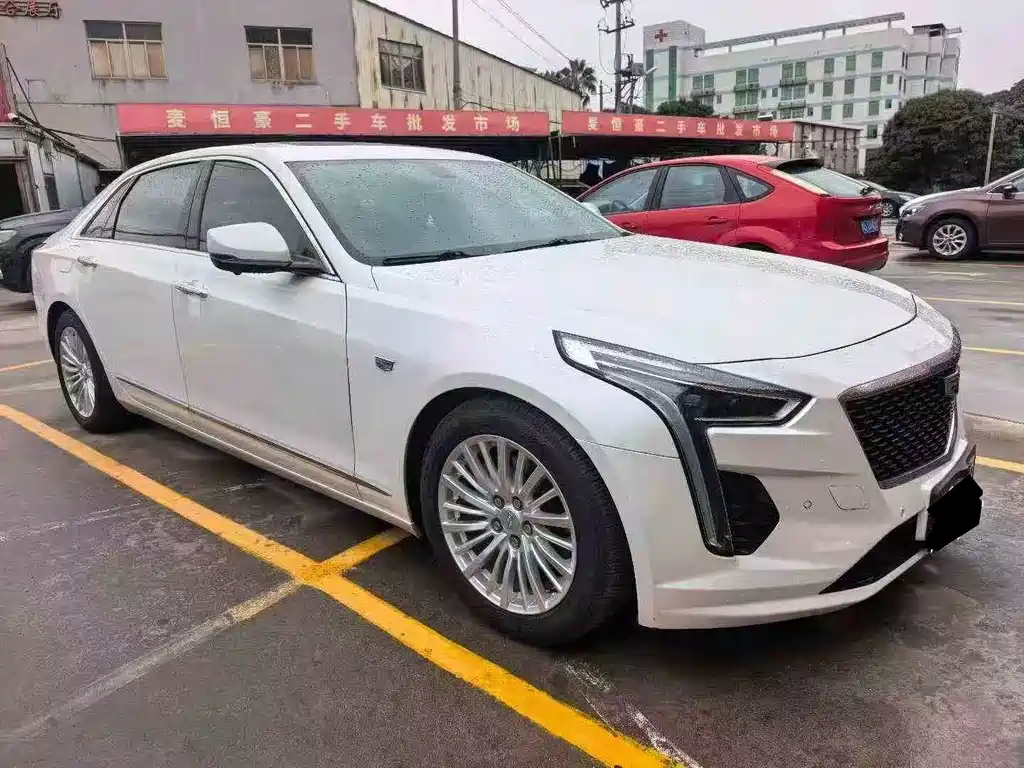 CADILLAC CT6